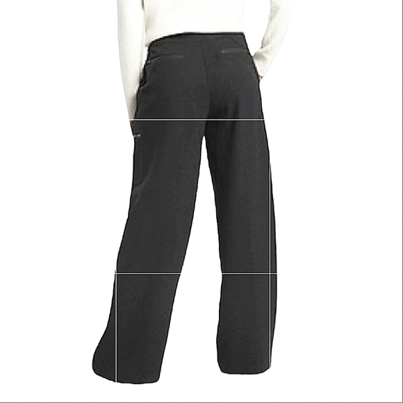 Athleta Venice Heathered Charcoal Grey Cargo Pants - Picture 3 of 13